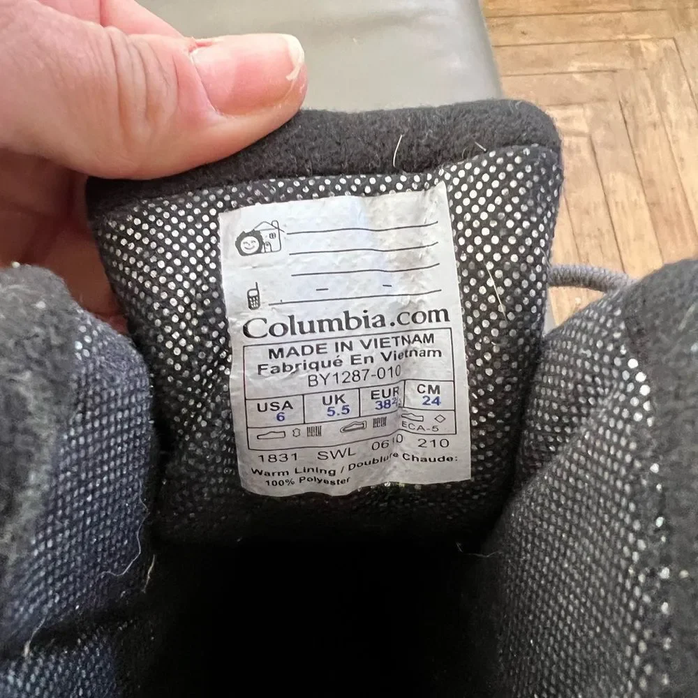 Columbia winter boots, youth/ladies size 6